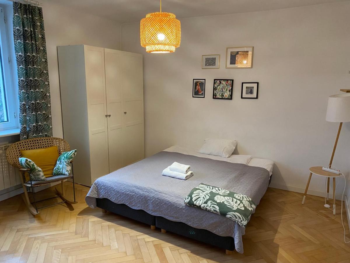 Apartment Slow Life Next To Metro Station