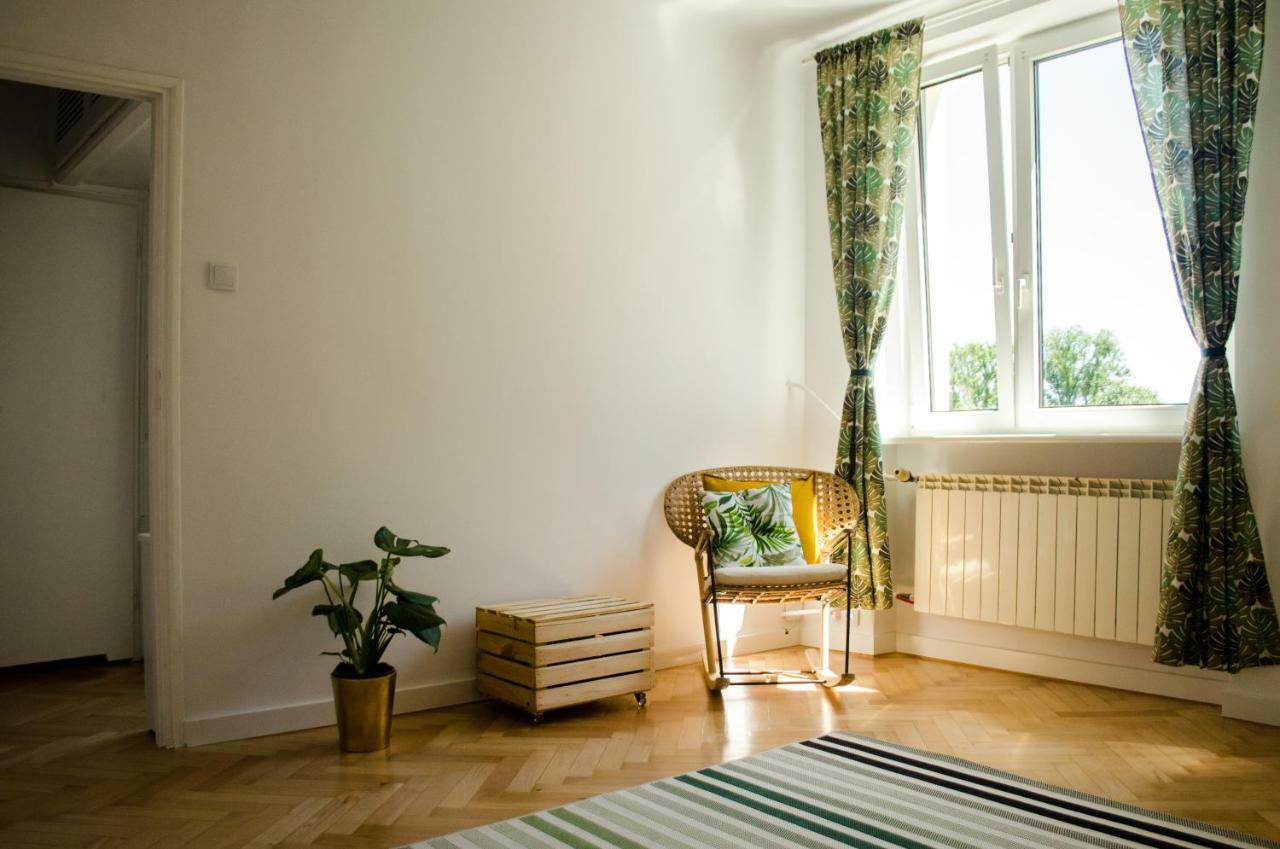 Apartment Slow Life Next To Metro Station Warsaw